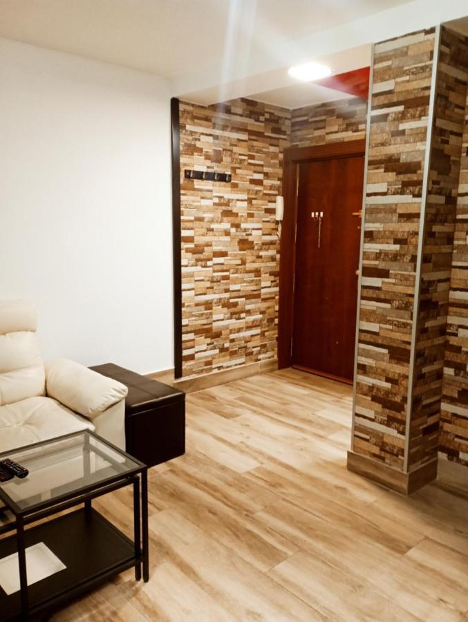 Precioso Apartamento 3 Habitaciones. Con Patio. Camas Dış mekan fotoğraf