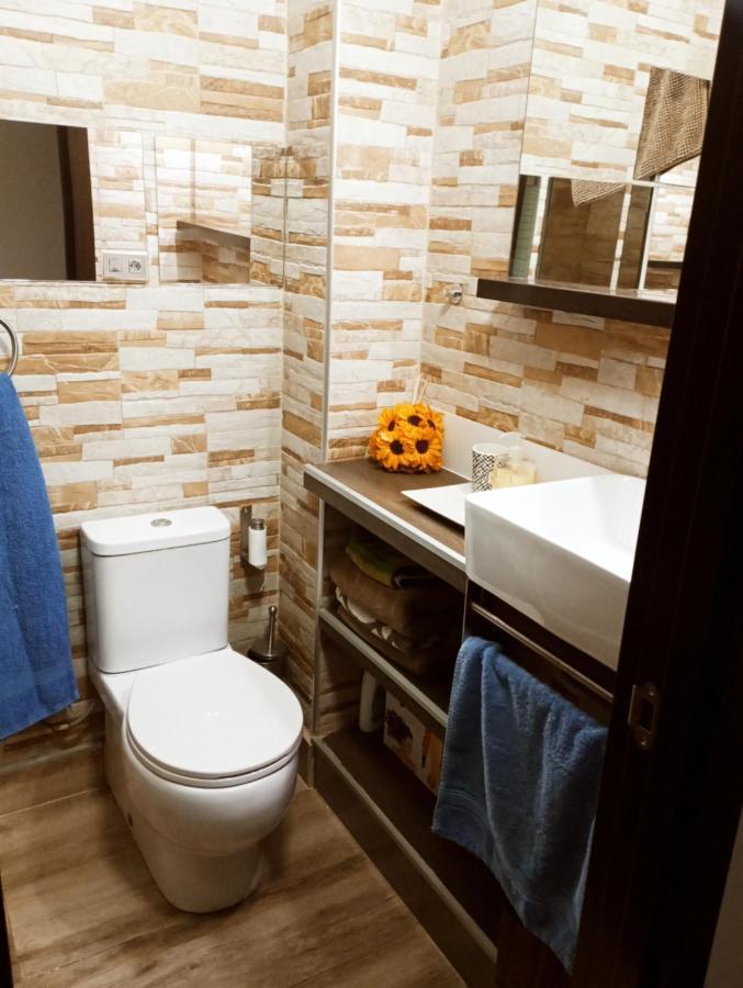 Precioso Apartamento 3 Habitaciones. Con Patio. Camas Dış mekan fotoğraf