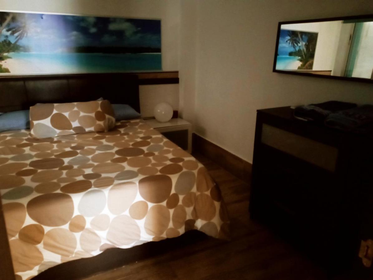 Precioso Apartamento 3 Habitaciones. Con Patio. Camas Dış mekan fotoğraf