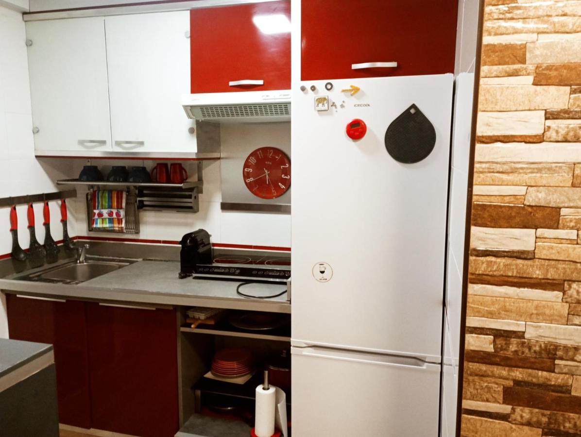 Precioso Apartamento 3 Habitaciones. Con Patio. Camas Dış mekan fotoğraf